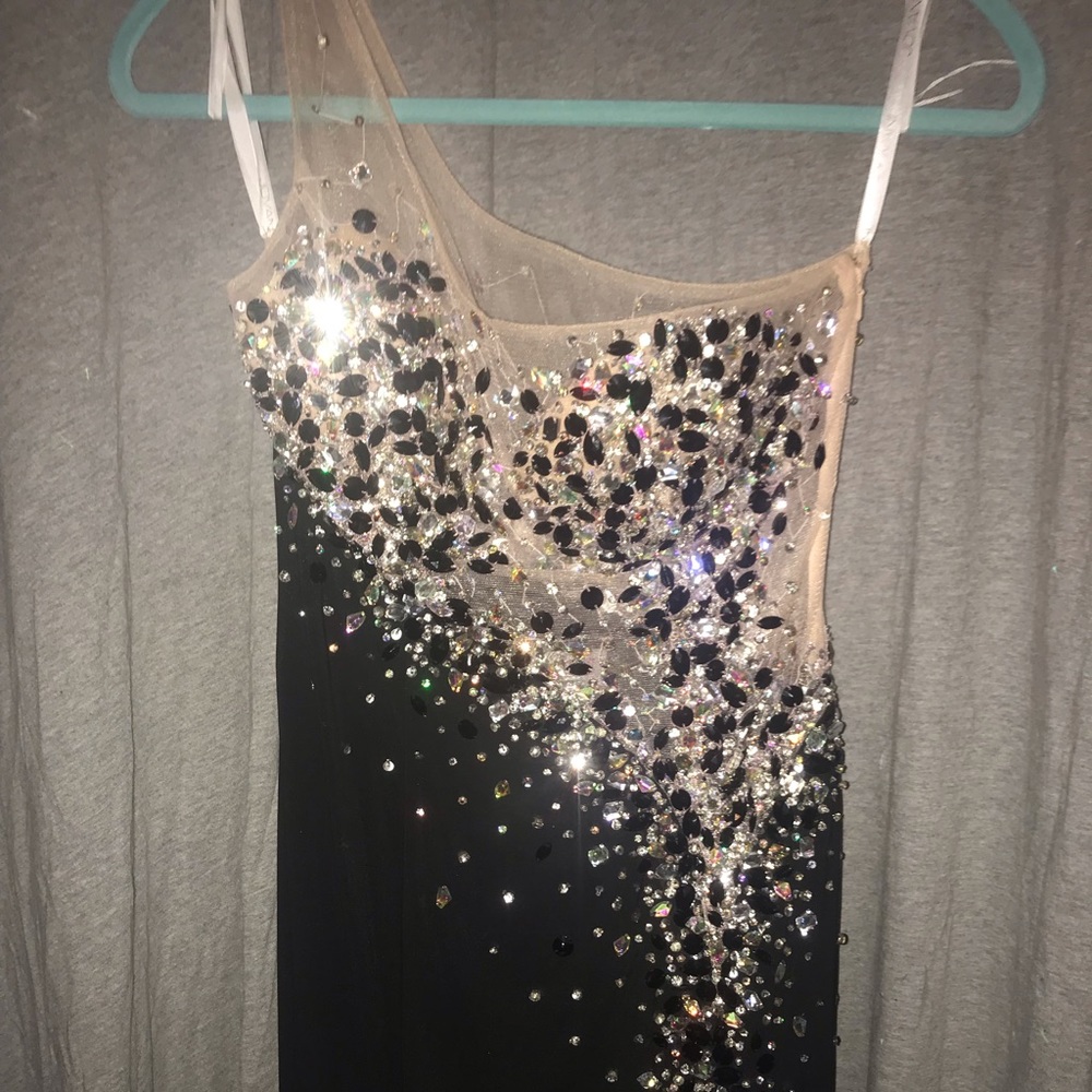 Prom Dress - Picture 5 of 6